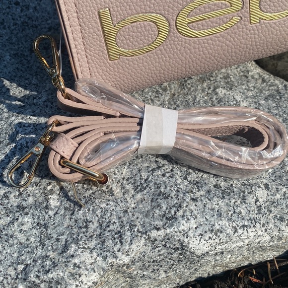 NWT Bebe Fabiola, top handle Crossbody in mauve - Picture 4 of 12